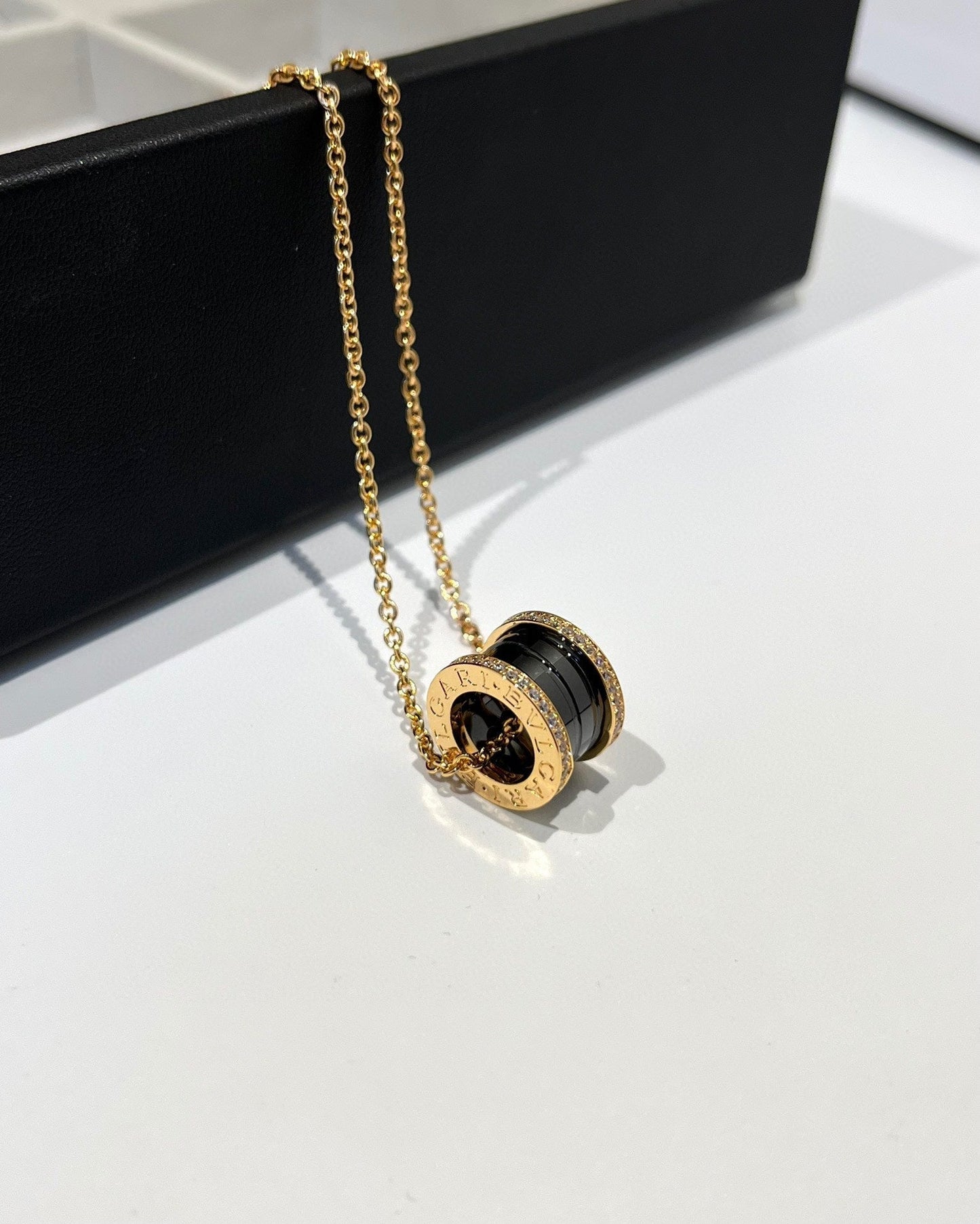 [Panda Jewelry]ZERO 1 BLACK CERAMIC DIAMOND PINK GOLD NECKLACE