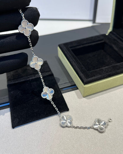 [Panda Jewelry] CLOVER 5 MOTIF LASER BRACELET COLLECTION